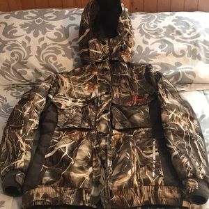 Woman’s Game Winner Camo Jacket